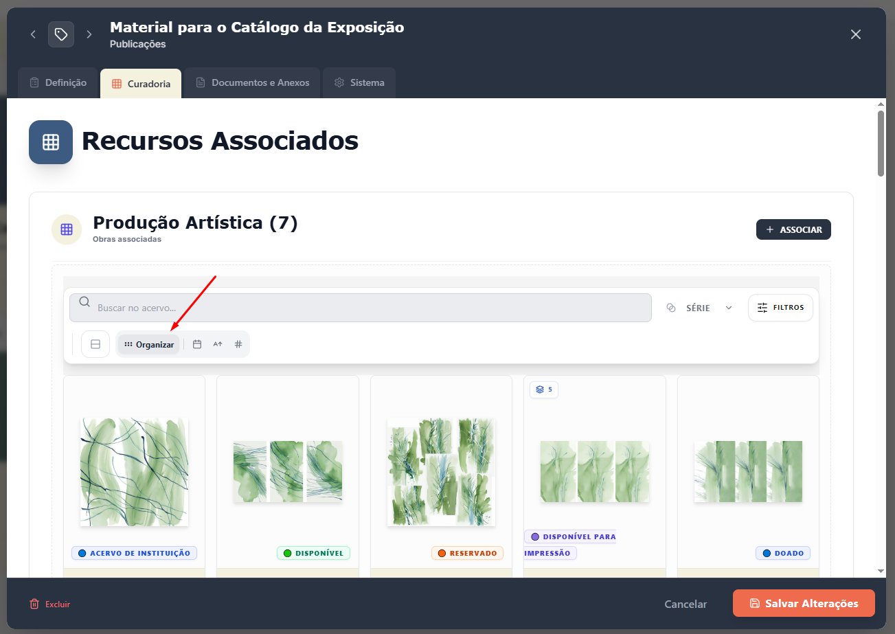 Interface do Acervo Vivo exibindo a funcionalidade de clicar e arrastar cartões de obras de arte para ordenação curatorial e planejamento de vitrines.